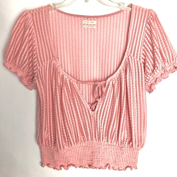 Urban Outfitters Tops - Urban Outfitters short sleeve Cropped top size M